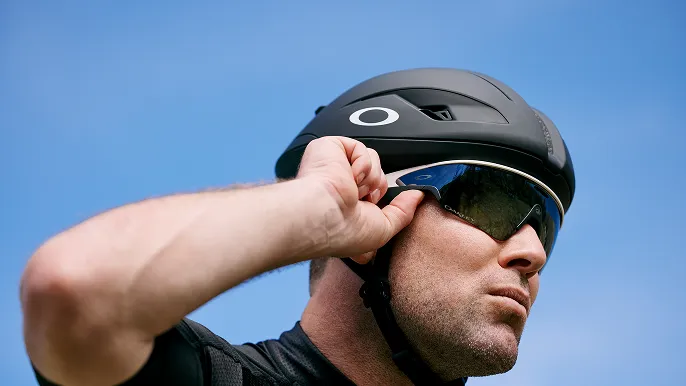 AI运动眼镜市场玩家与迭代方向，全功能和特定用途咋区分？