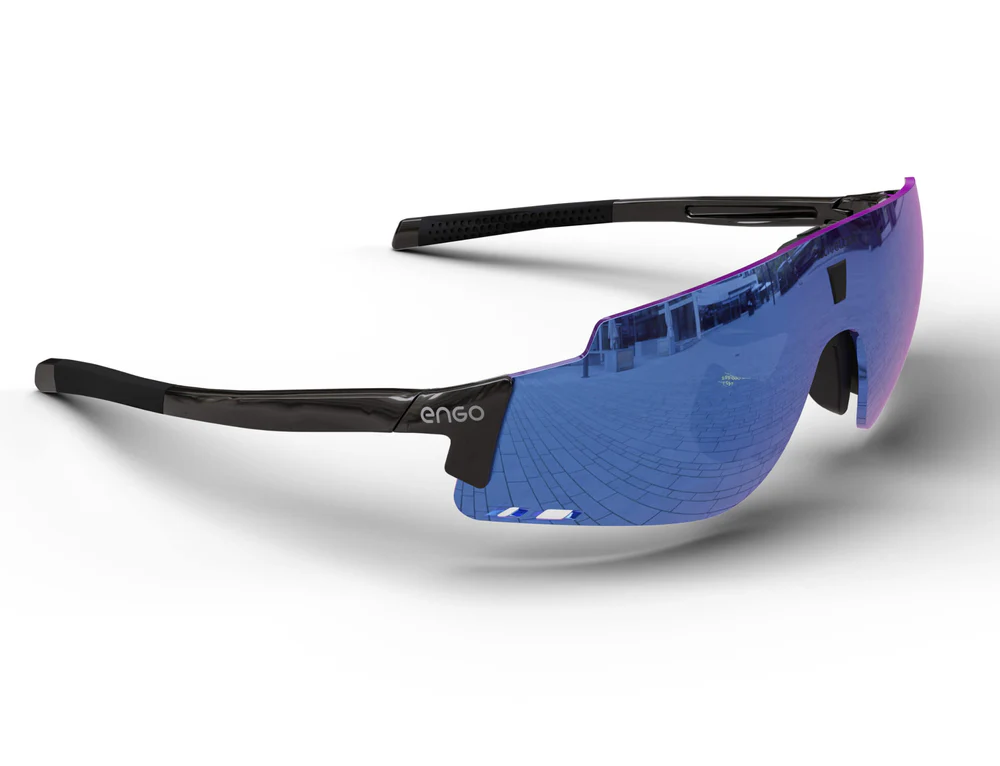 AI运动眼镜市场玩家与迭代方向,全功能和特定用途咋区分?