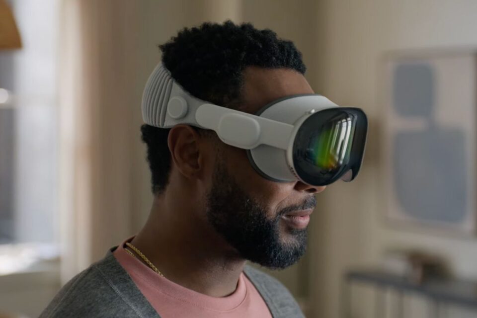 苹果更轻版 Vision Pro 预计 2028 年上市，价格重量双降
